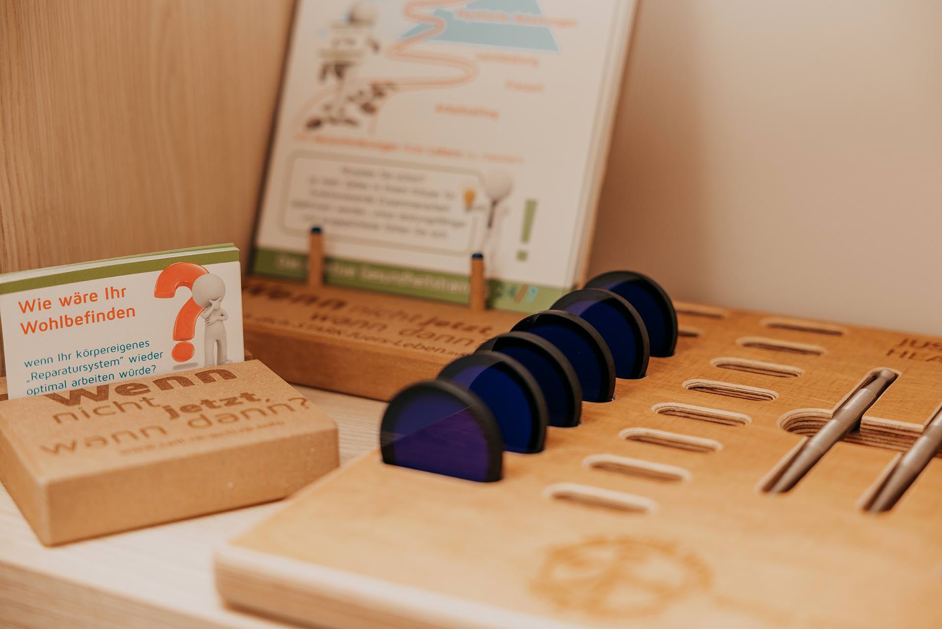 Energetische Methoden für Menschen im Raum Innsbruck-Land: Cranio Sacral Balancing, 1:1 Aromaberatung, Rhythmisches Körperbalancing, Kinesiologie, CRT Cell-Re-Active Training sowie Farblicht- und Softlaseranwendungen in achtsamer Begleitung.