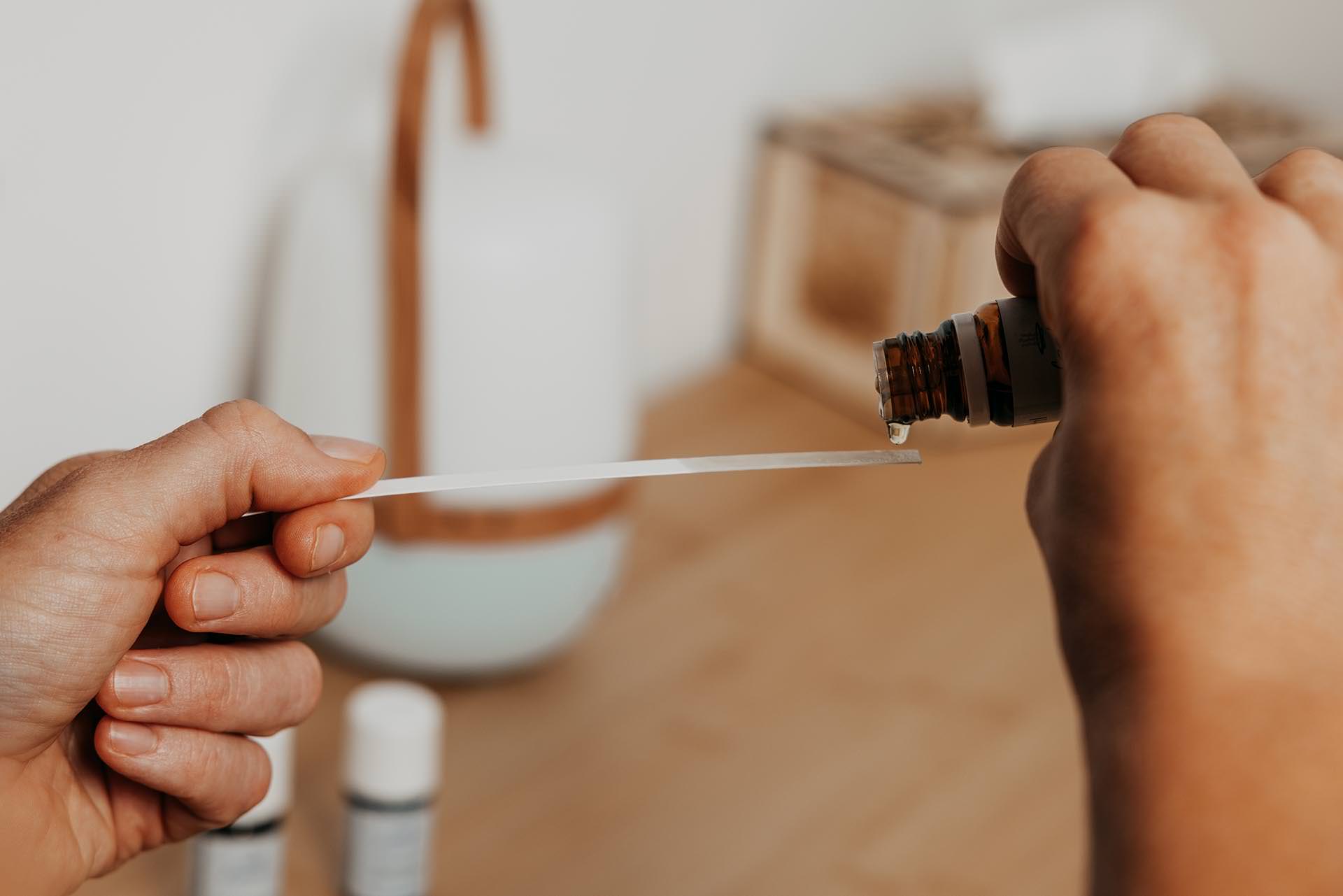 Energetische Begleitung für Menschen im Tiroler Unterland mit Cranio Sacral Balancing, 1:1 Aromaberatung, Rhythmischem Körperbalancing, Kinesiologie, CRT Cell-Re-Active Training sowie Farblicht- und Softlaseranwendungen für mehr Wohlbefinden.