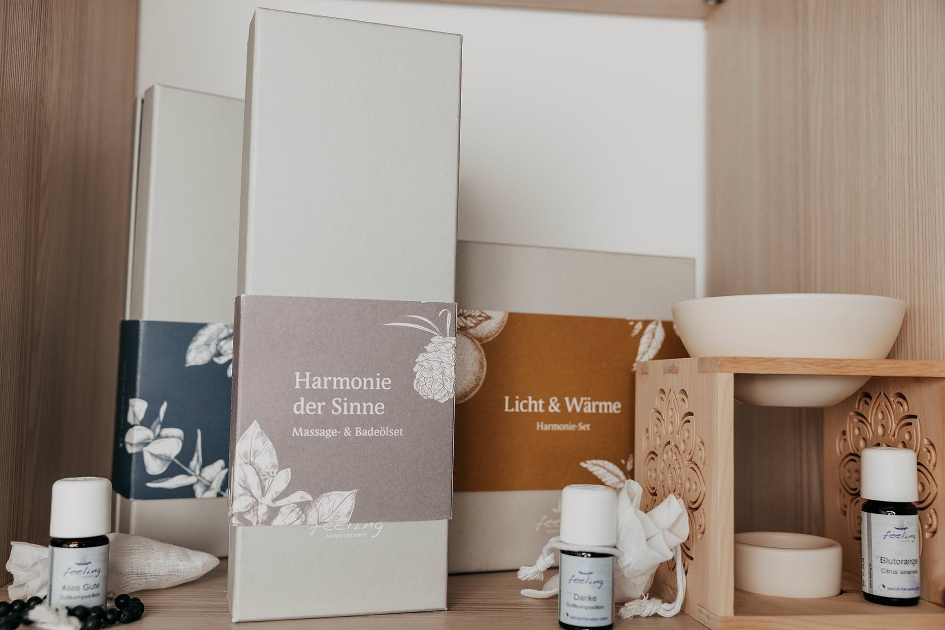 Bea Holzmann begleitet Menschen mit Cranio Sacral Balancing, CRT Cell-Re-Active Training, Aromaberatung, Rhythmischem Körperbalancing, Kinesiologie sowie Farblicht- und Softlaseranwendungen im Raum Tirol und Innsbruck-Land.