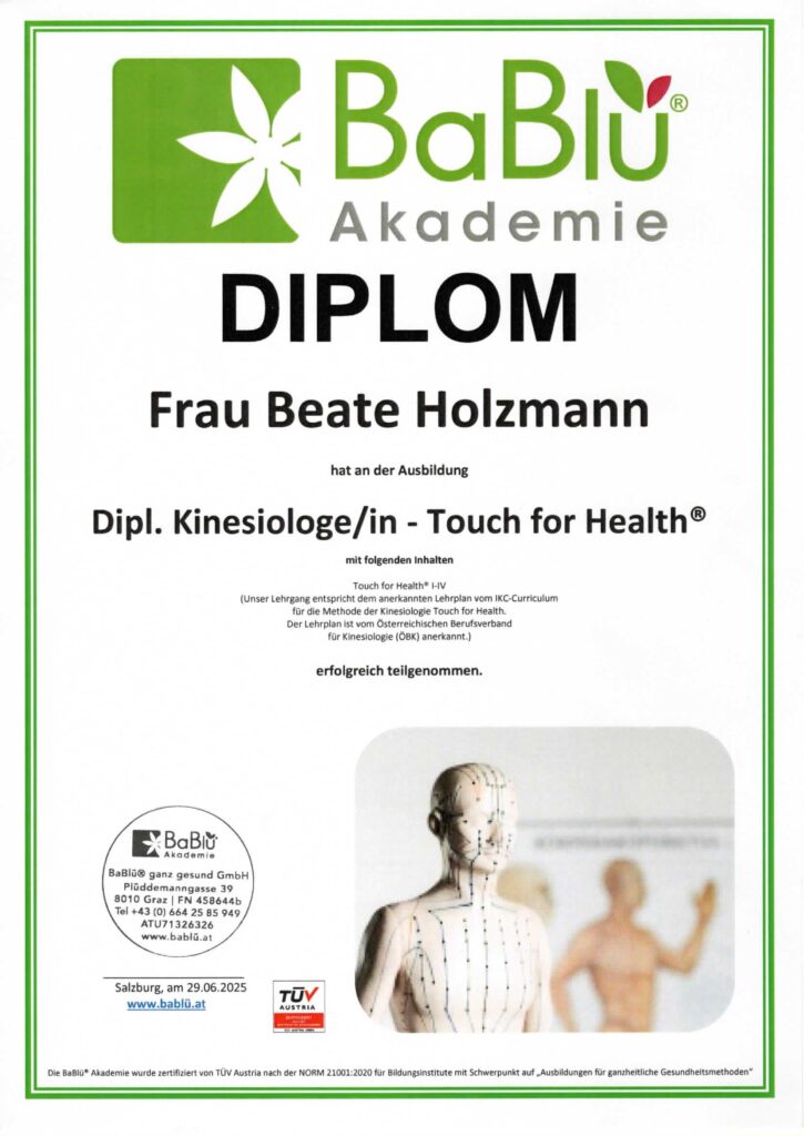 Energetische Begleitung für Mensch und Tier in Tirol bei Bea Holzmann: zertifizierte ganzheitliche Energetik mit Cranio Sacral Balancing, Aromaberatung, Kinesiologie, CRT und Farblichtanwendungen.