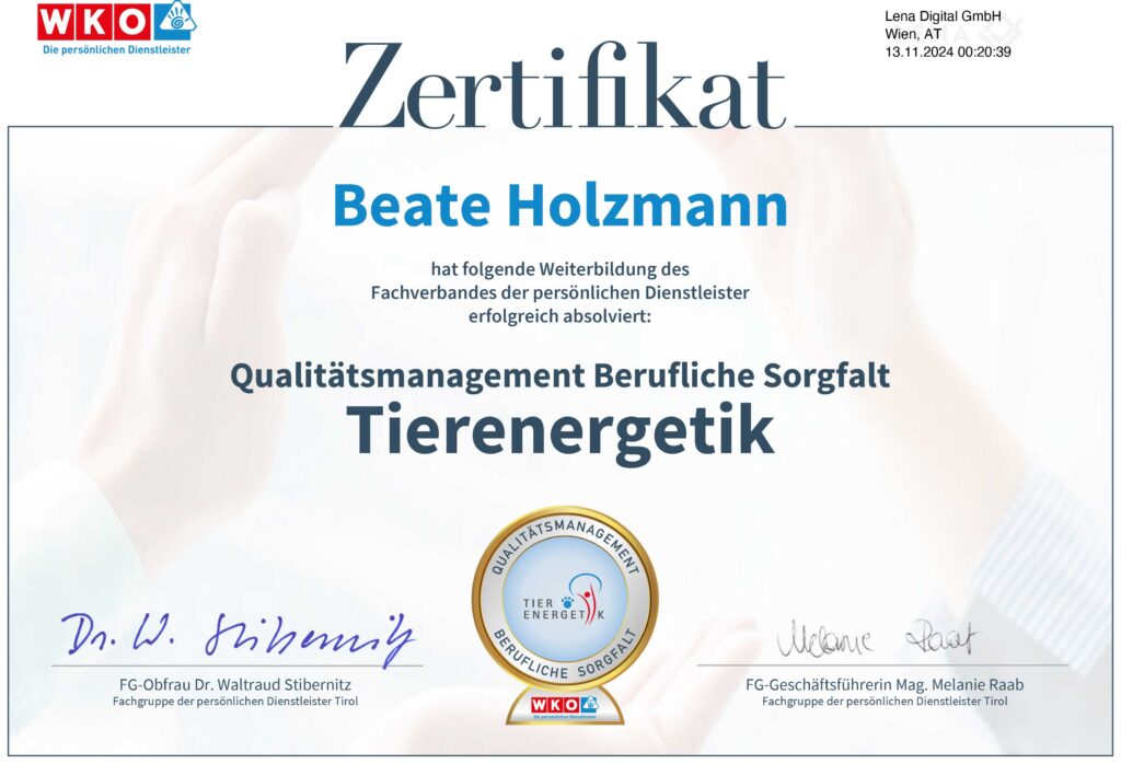 Energetische Begleitung für Mensch und Tier in Tirol bei Bea Holzmann: zertifizierte ganzheitliche Energetik mit Cranio Sacral Balancing, Aromaberatung, Kinesiologie, CRT und Farblichtanwendungen.