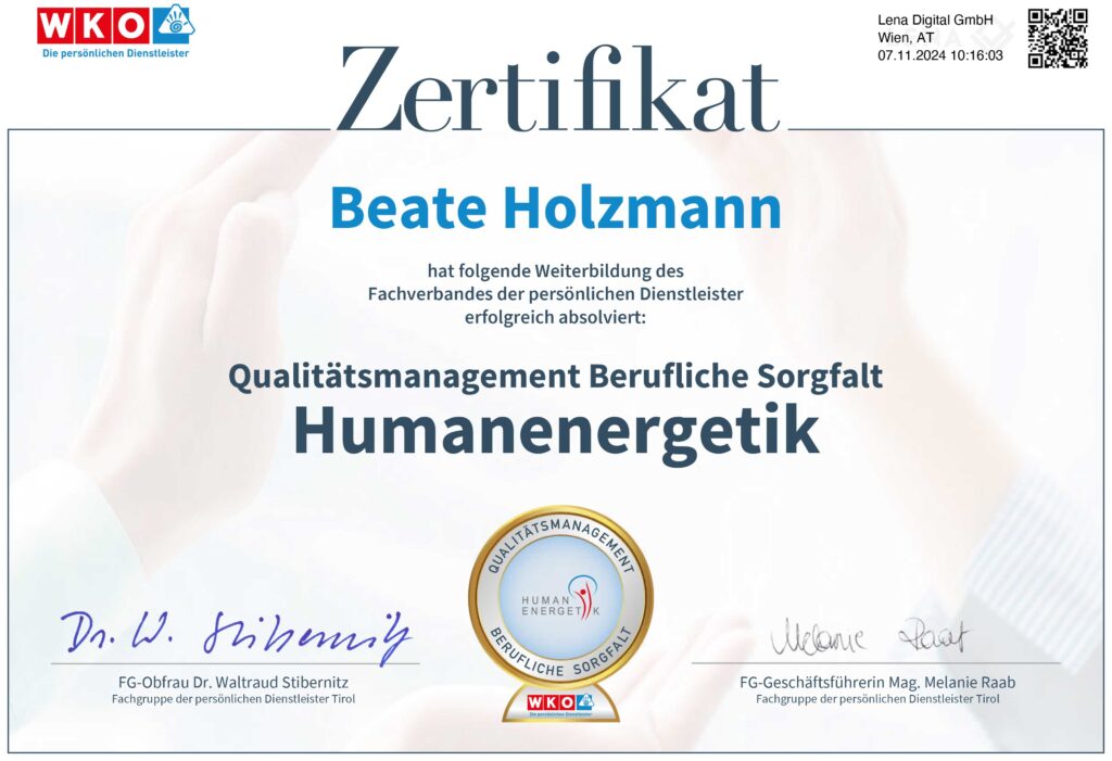 Energetische Begleitung für Mensch und Tier in Tirol bei Bea Holzmann: zertifizierte ganzheitliche Energetik mit Cranio Sacral Balancing, Aromaberatung, Kinesiologie, CRT und Farblichtanwendungen.