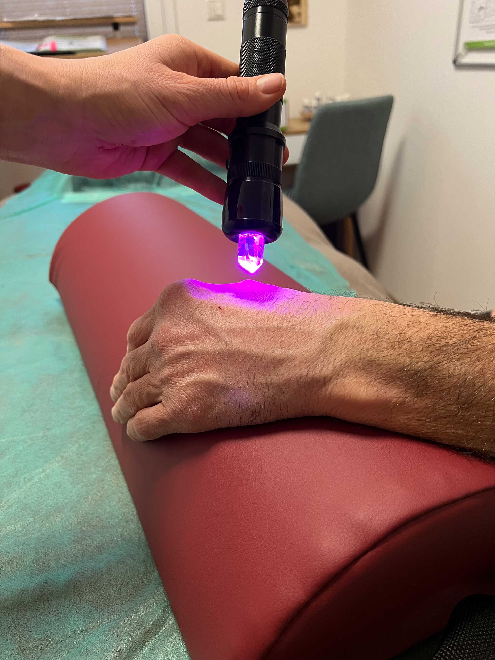 Energetik und Cell-Re-Active Training in Tirol für Mensch und Tier. Informieren, anrufen oder unverbindlich Termin vereinbaren.